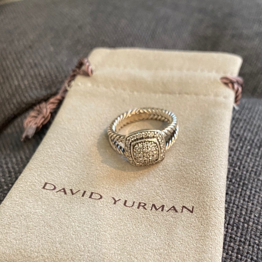 David Yurman Petite Albion Ring with Diamonds - Picture 2 of 3